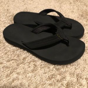 Reef cushion foam sandals